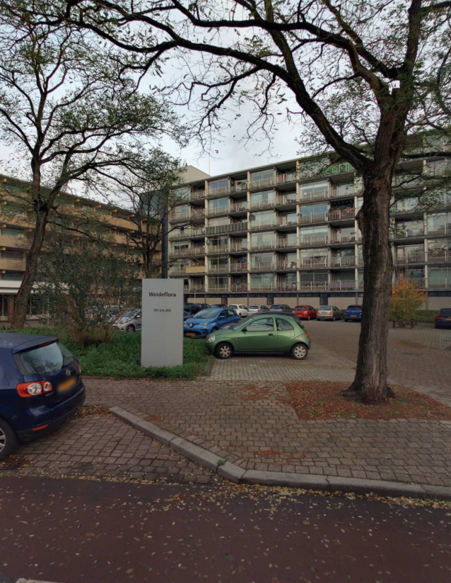 Weideflora 215, 8935 GN Leeuwarden, Nederland