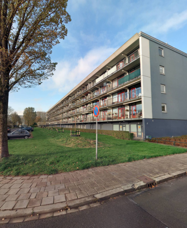 De Hooidollen 476, 8918 JV Leeuwarden, Nederland