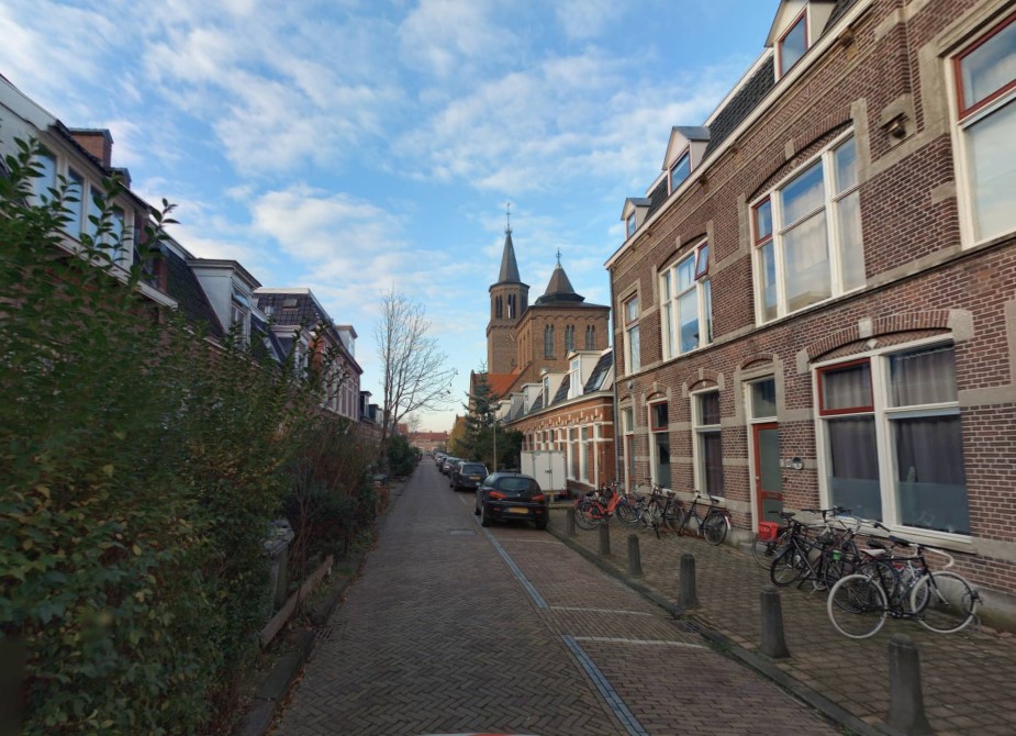 Harlingerstraat 6