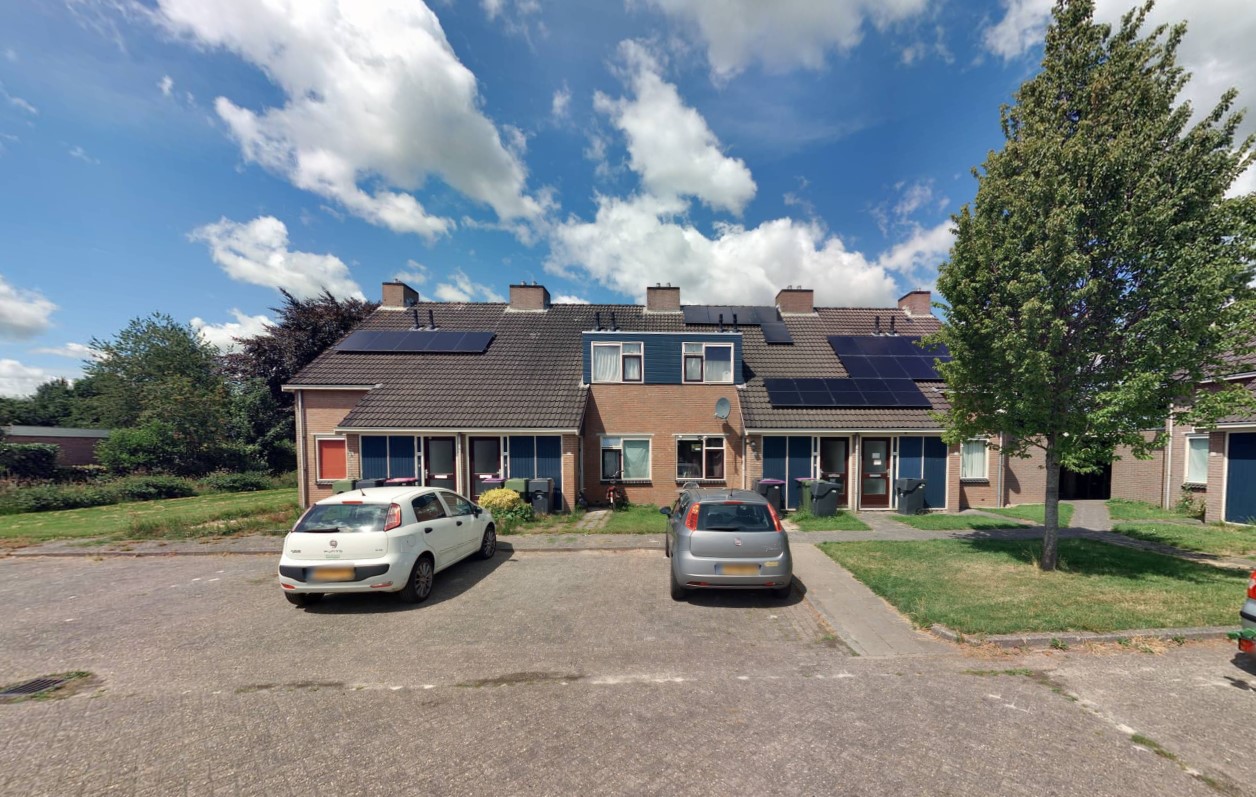 De Nachtegaal 58, 9231 JN Surhuisterveen, Nederland