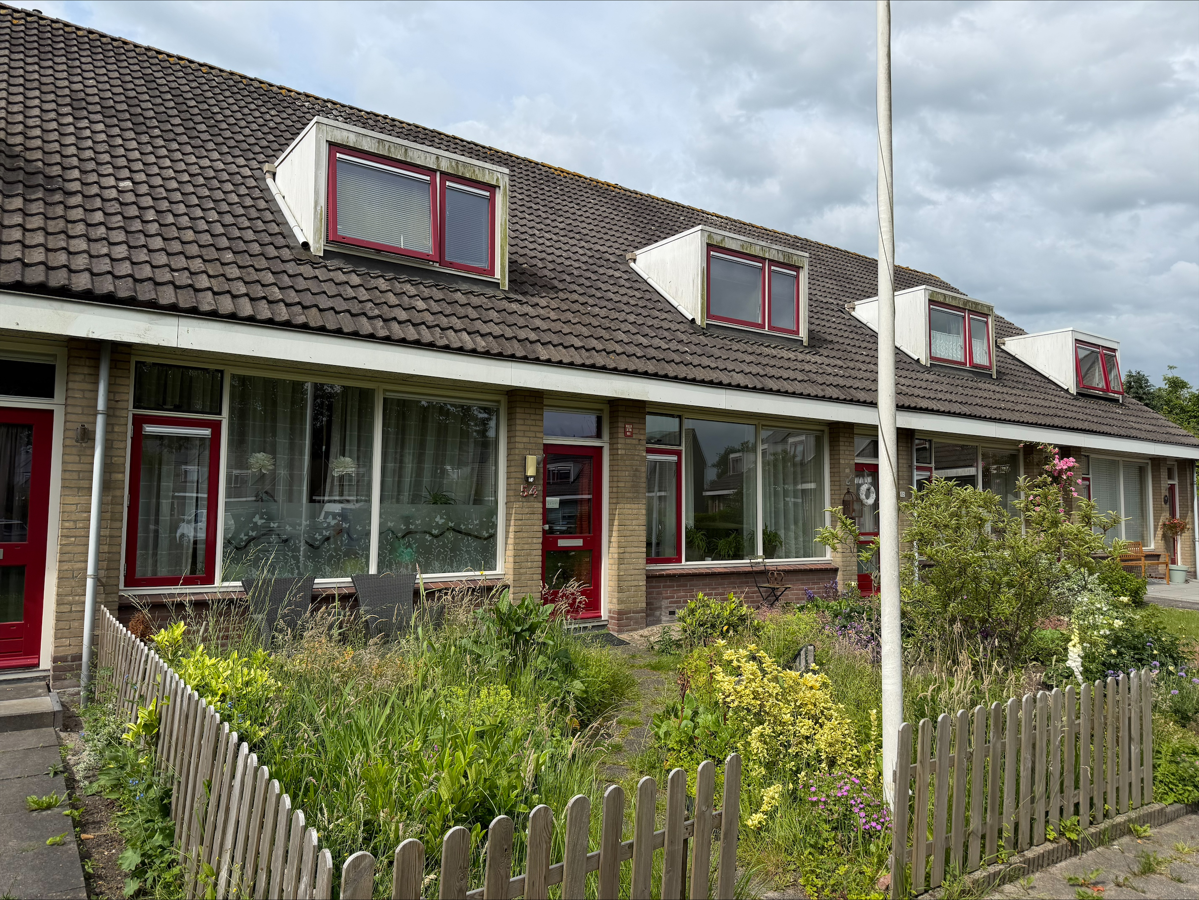 Tussenwoning te huur: de Wieken 54, Tinga Sneek