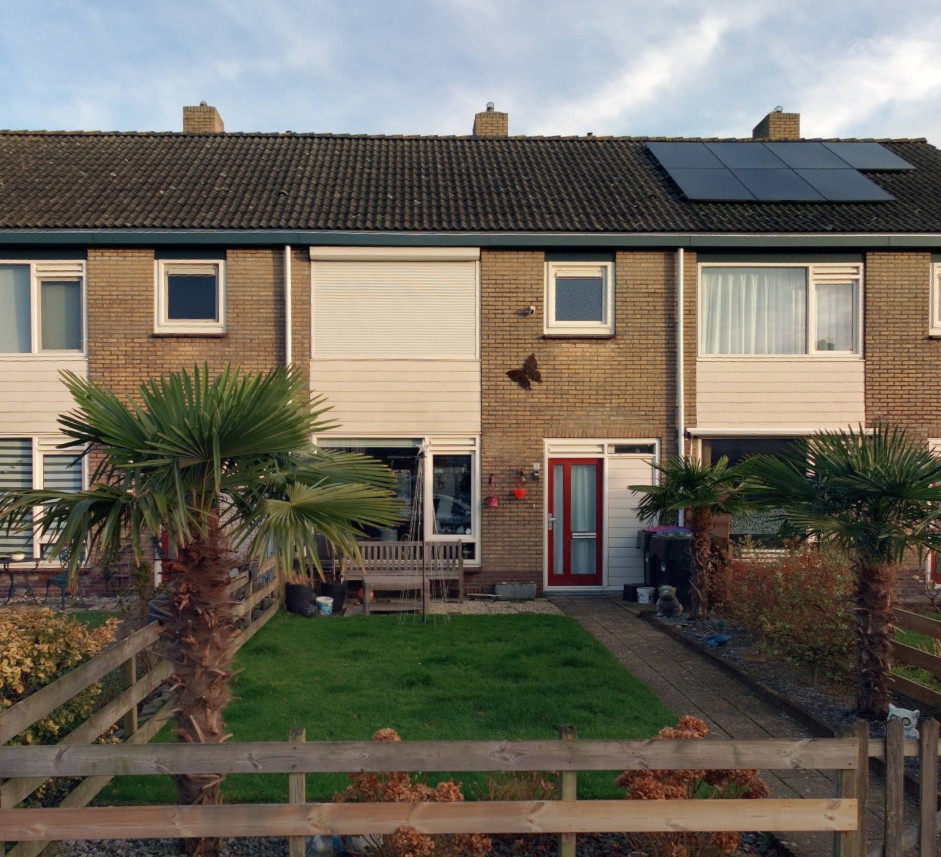 Tussenwoning te huur: Ds. S. Huismansstrjitte 33, Stiens Stiens