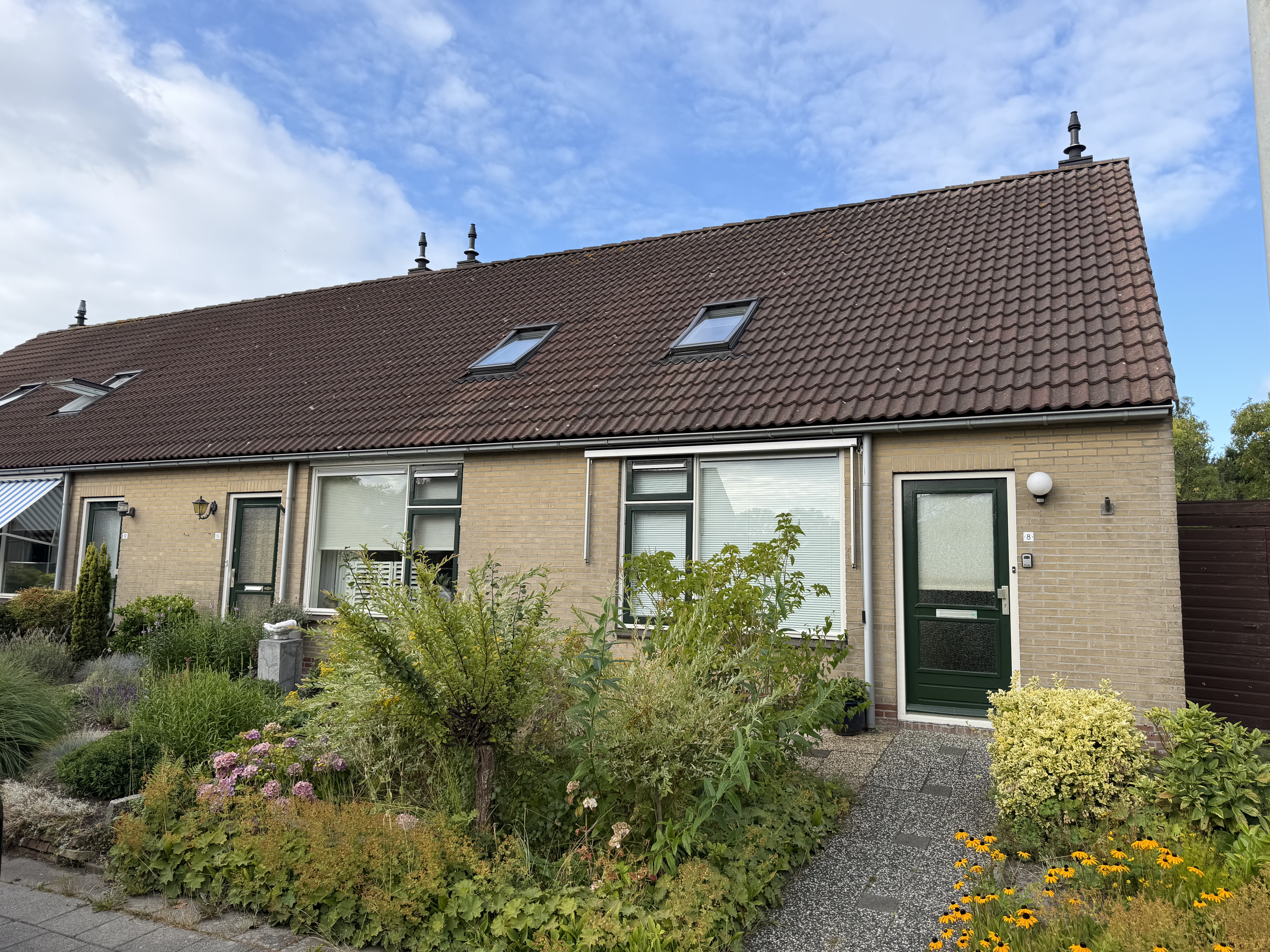 Corner house for rent: Boterbloem 8, Duinterpen Sneek