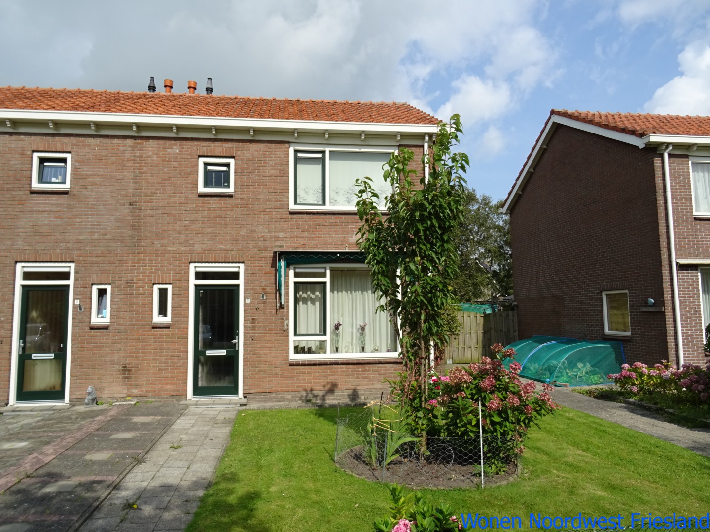 Twee-onder-één-kap te huur: Mied'igge 11, Winsum Winsum