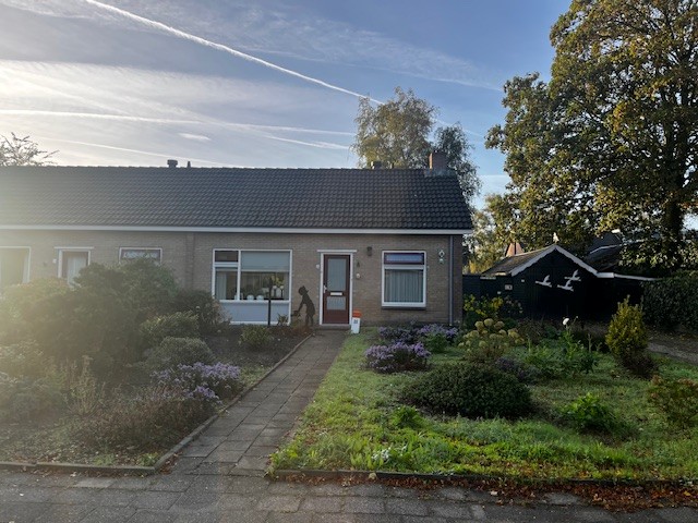 Hoekwoning te huur: Ds. Talmasingel 26, Burgum Burgum