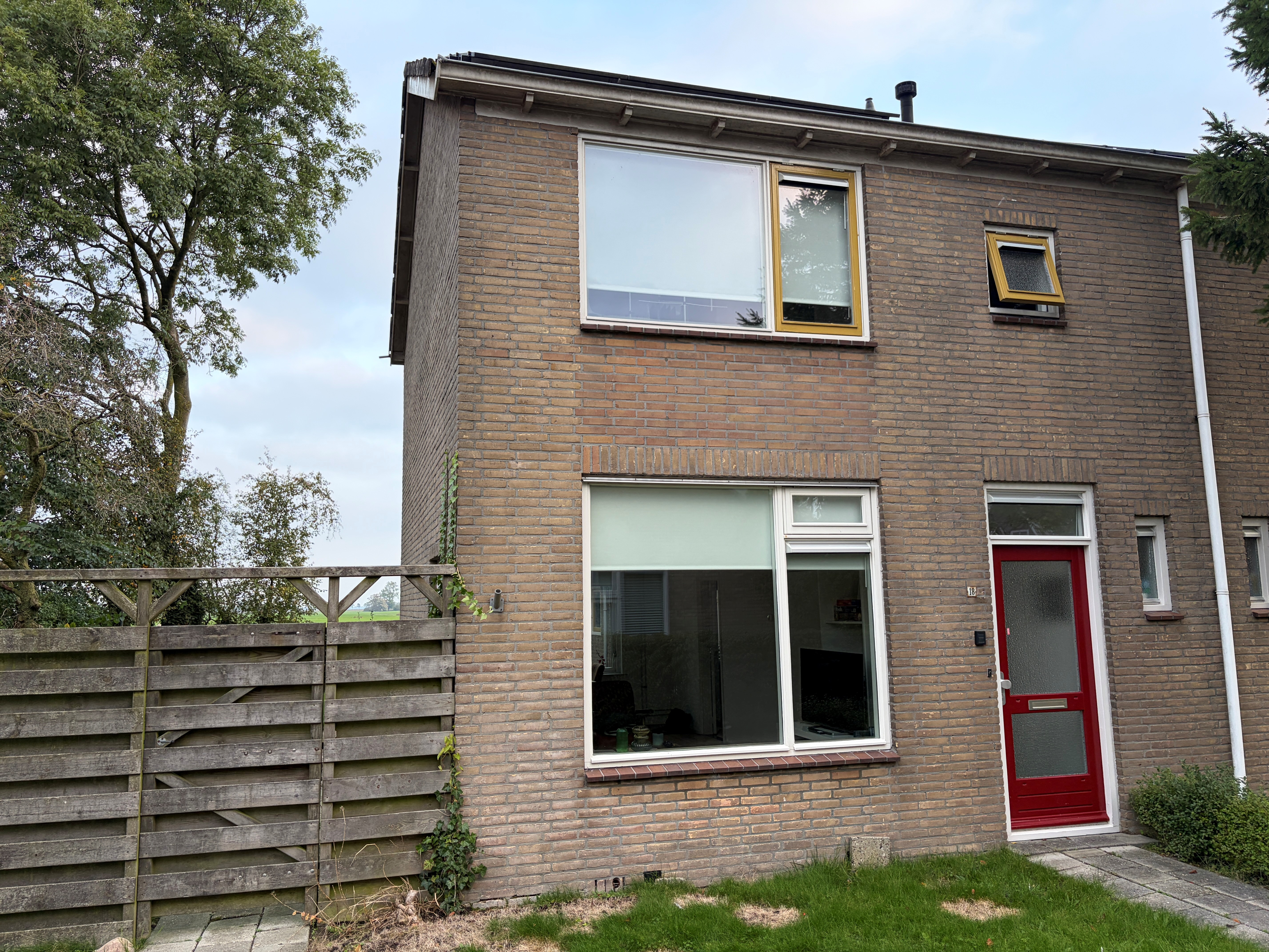 Twee-onder-één-kap te huur: Meihuizenstraat 18, Burum Burum