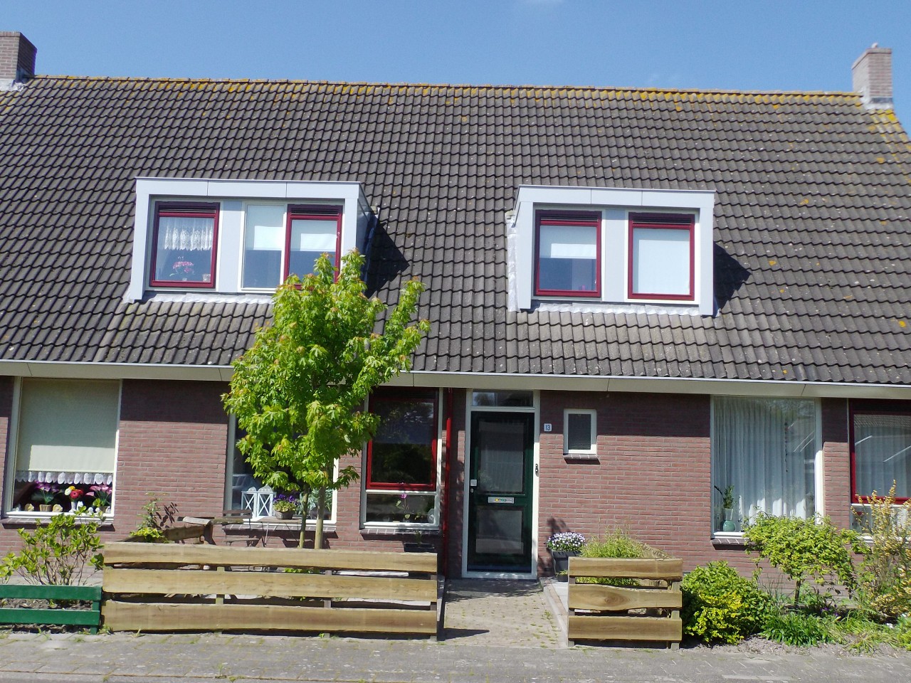 Tussenwoning te huur: 't Sandpâd 13, St.-Annaparochie Noordoost St.-Annaparochie